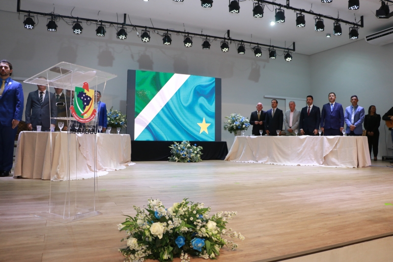Câmara Municipal homenageia personalidades com Títulos de Cidadão Maracajuense e Comenda de...