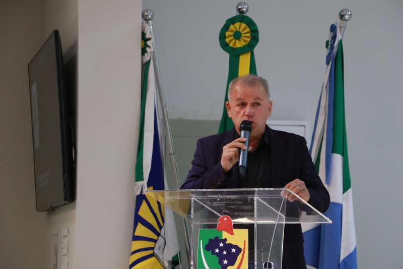Vereador Joãozinho Rocha cobra conclusão da iluminação do CEPE Simão Rocha na Vila Juquita