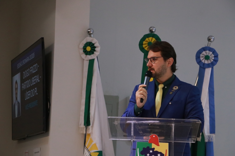 Vereador Diogo Frizzo solicita informações sobre cronograma da rede de esgoto no Jardim Veneza